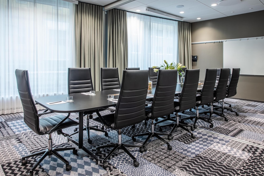 RADISSON BLU METROPOL HOTEL, HELSINGBORG 75/82