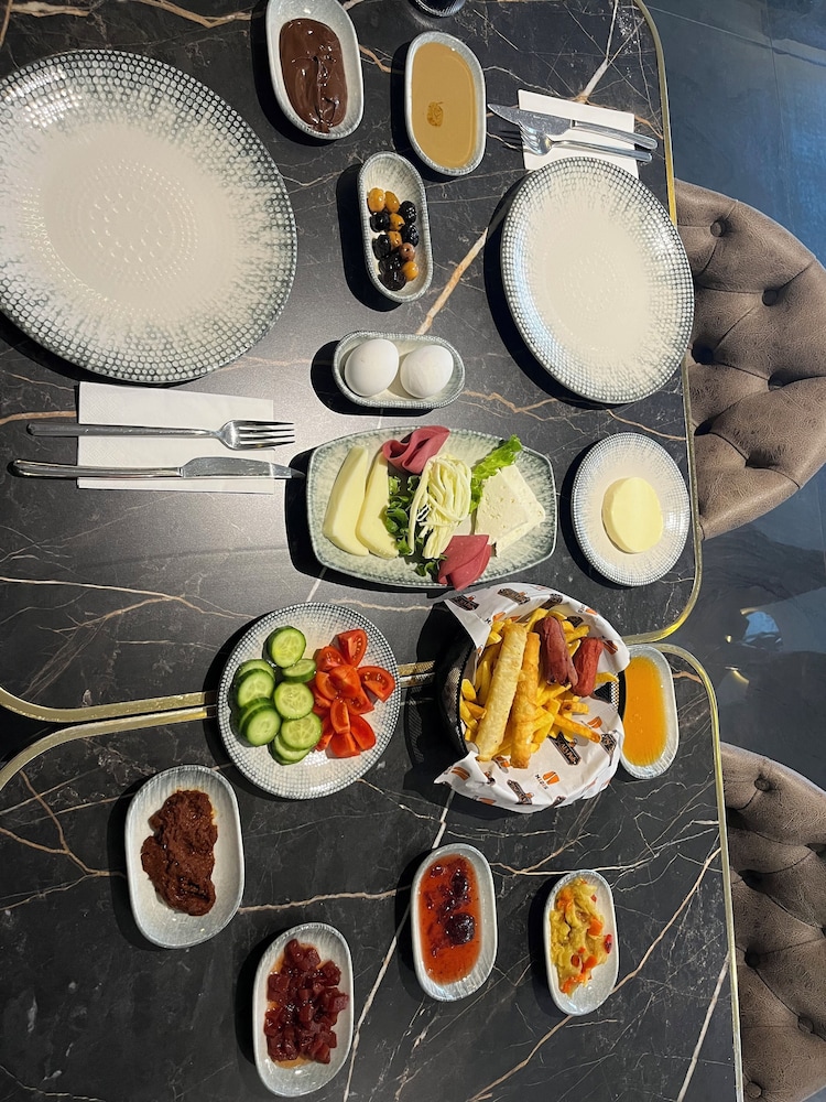 Midis Otel 31/50