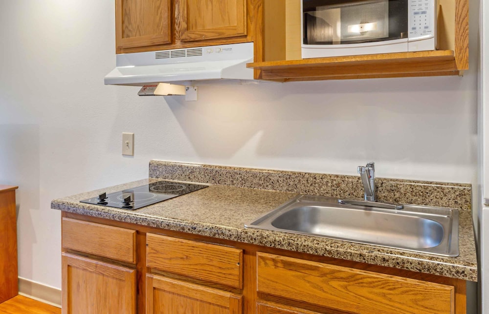 Extended Stay America Select Suites - Fayetteville - West 41/44
