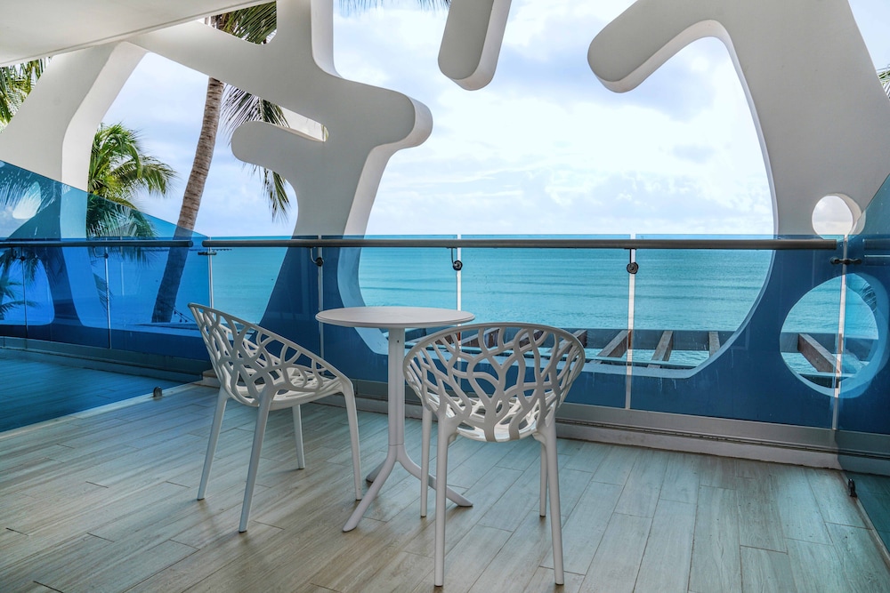 The Carmen Hotel Ocean Front By Kavia - Adults Only 69/73