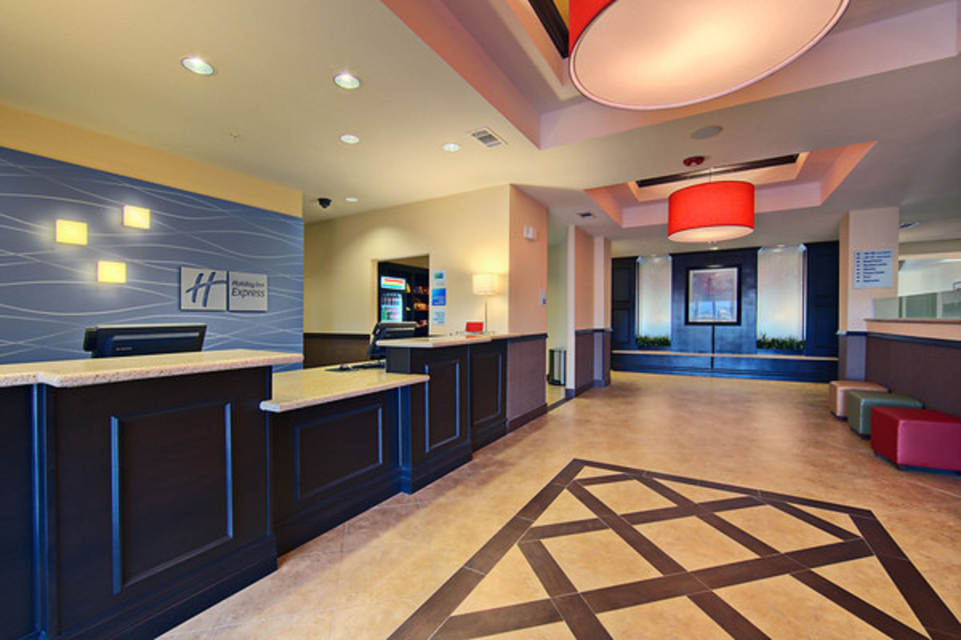 Holiday Inn Express Suites Cotulla 9/32