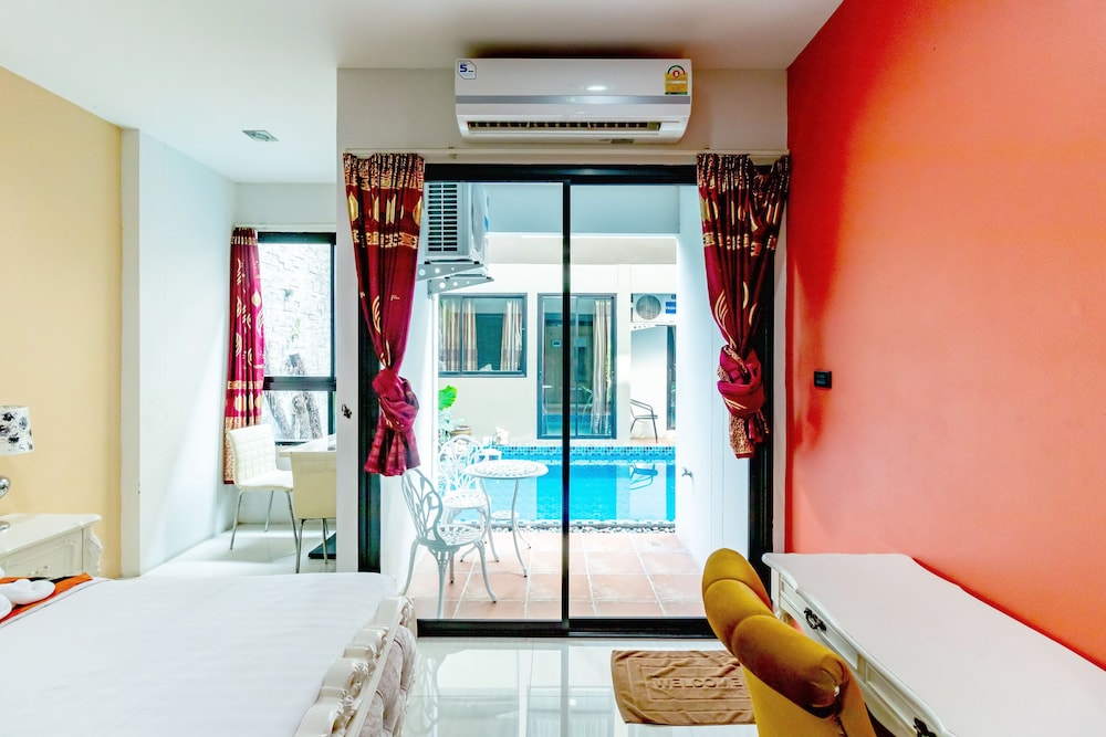 The Pool Resort 37/50