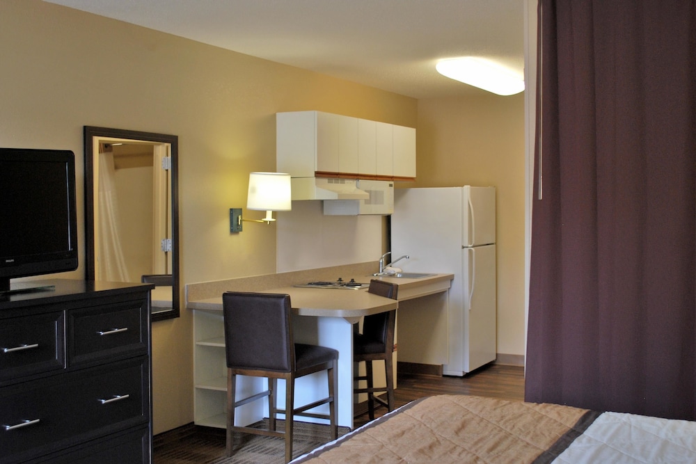 Extended Stay America Suites Houston Galleria Uptown 41/55