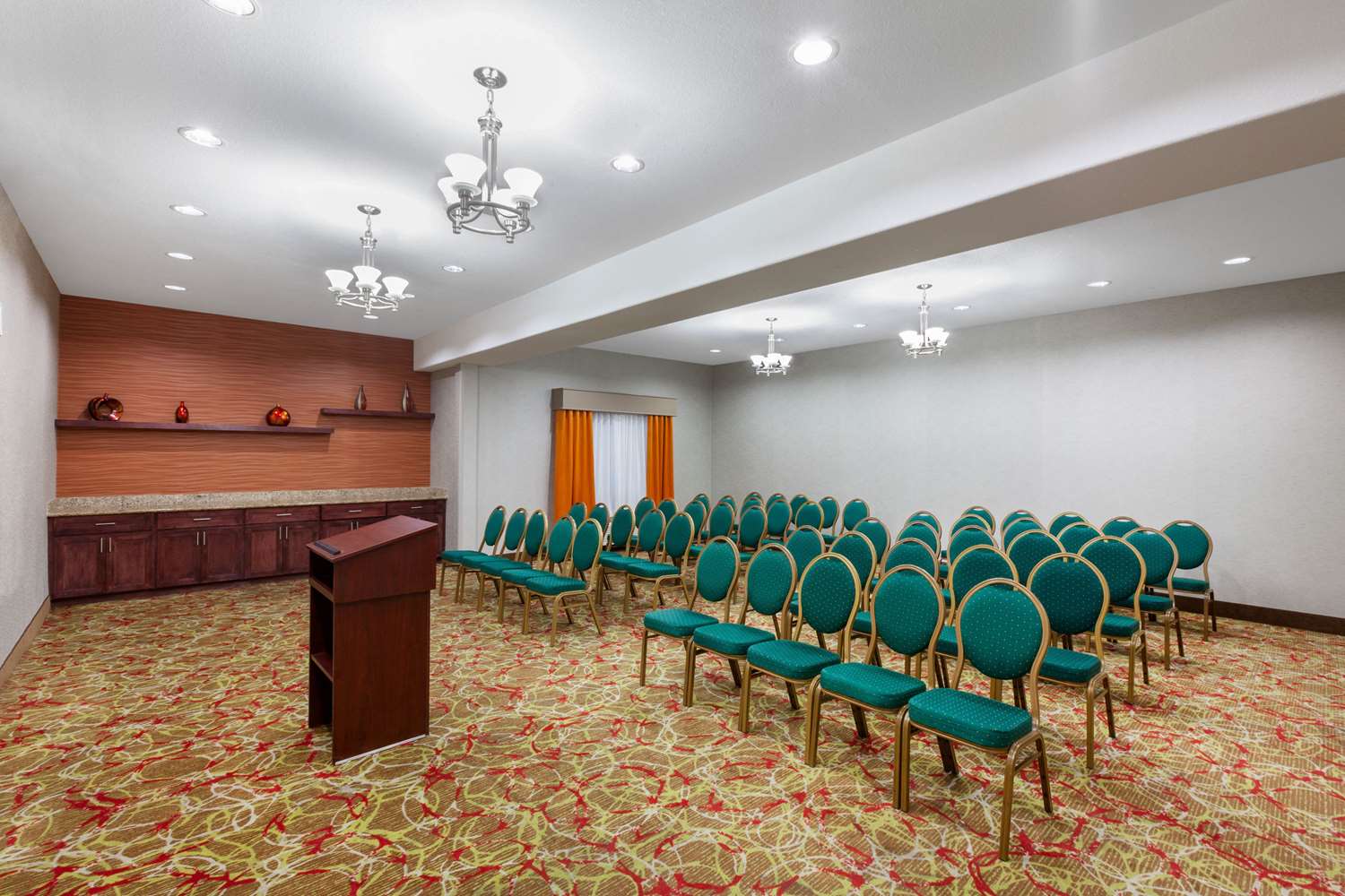 La Quinta Inn & Suites by Wyndham Houston Channelview 59/66