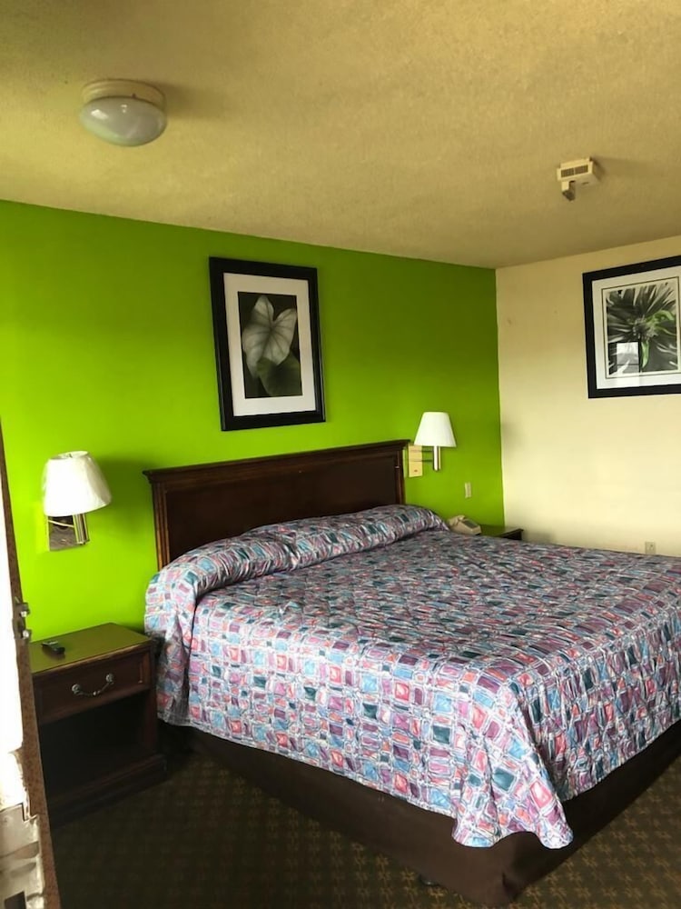 Travel Inn Motel 25/50