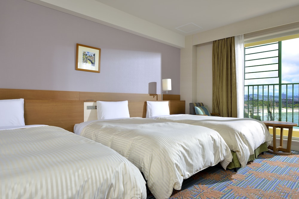 Vessel Hotel Campana Okinawa 28/69