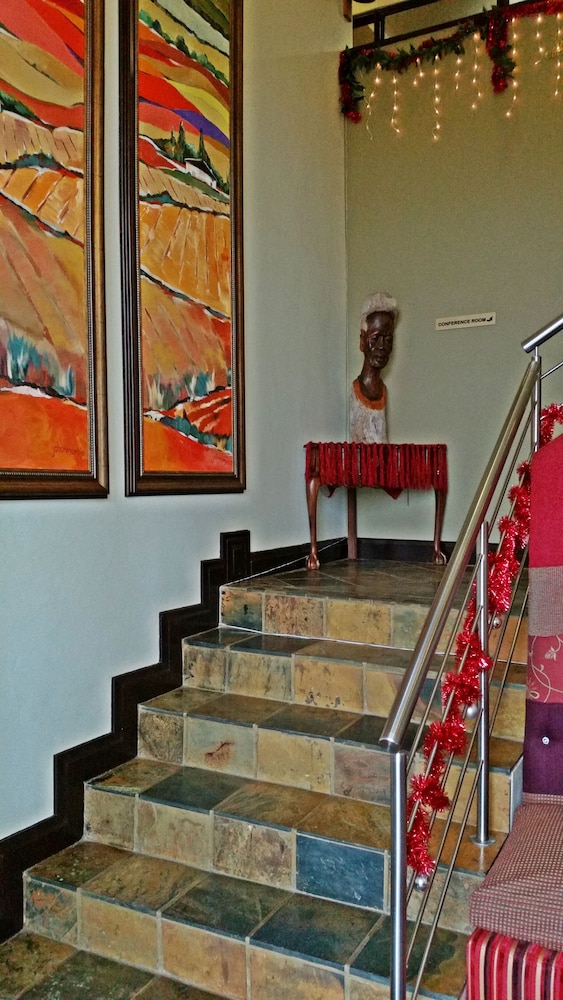 Constantia Manor Guesthouse 10/77