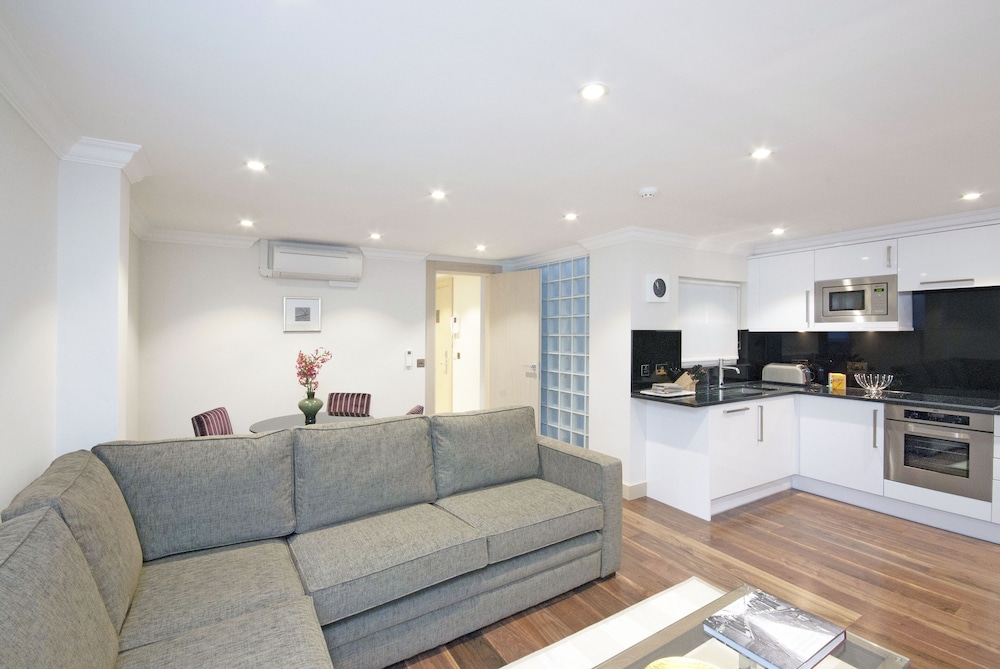 Claverley Court 9/50