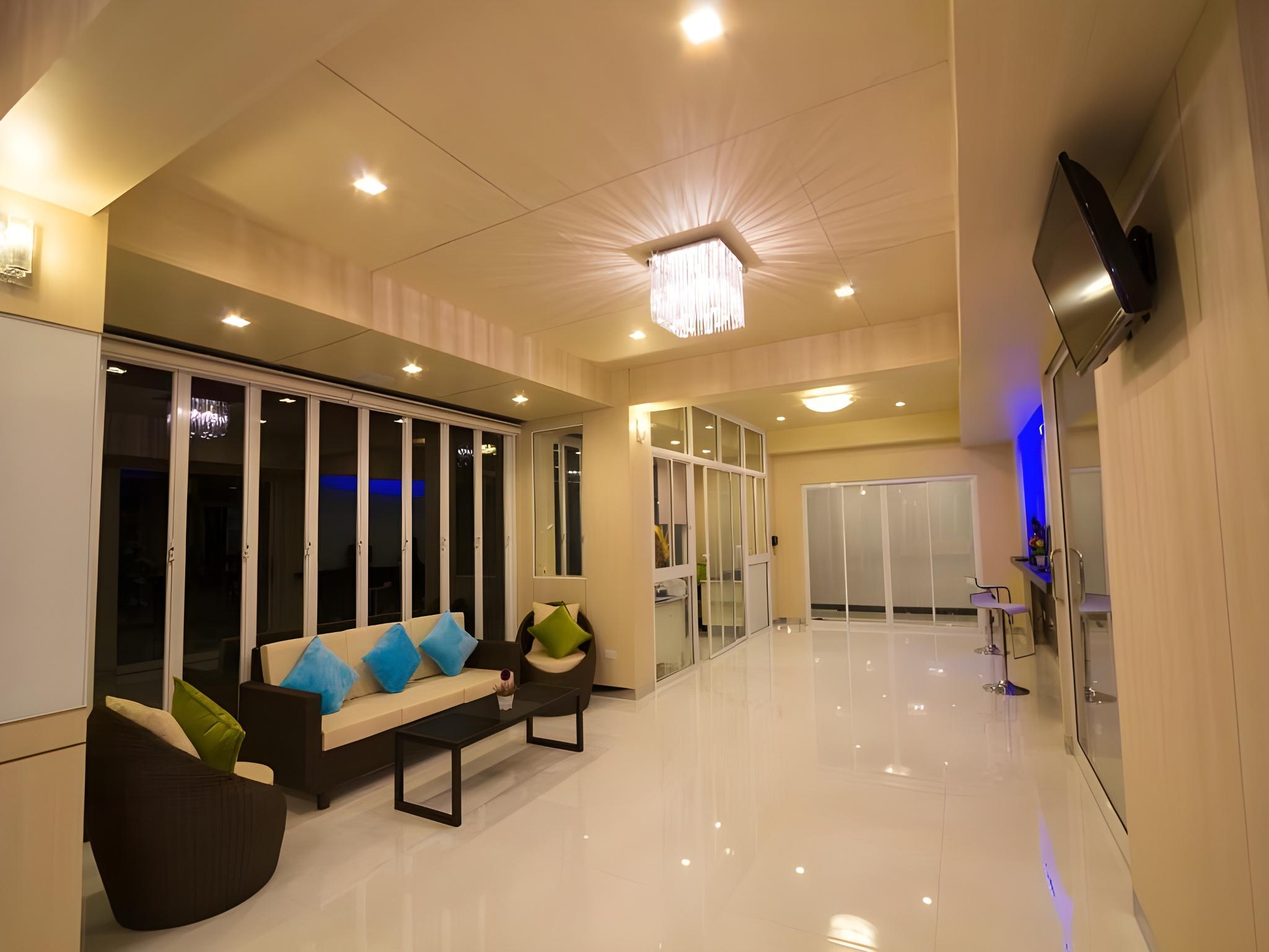 The Ozone Boutique Hotel 44/48