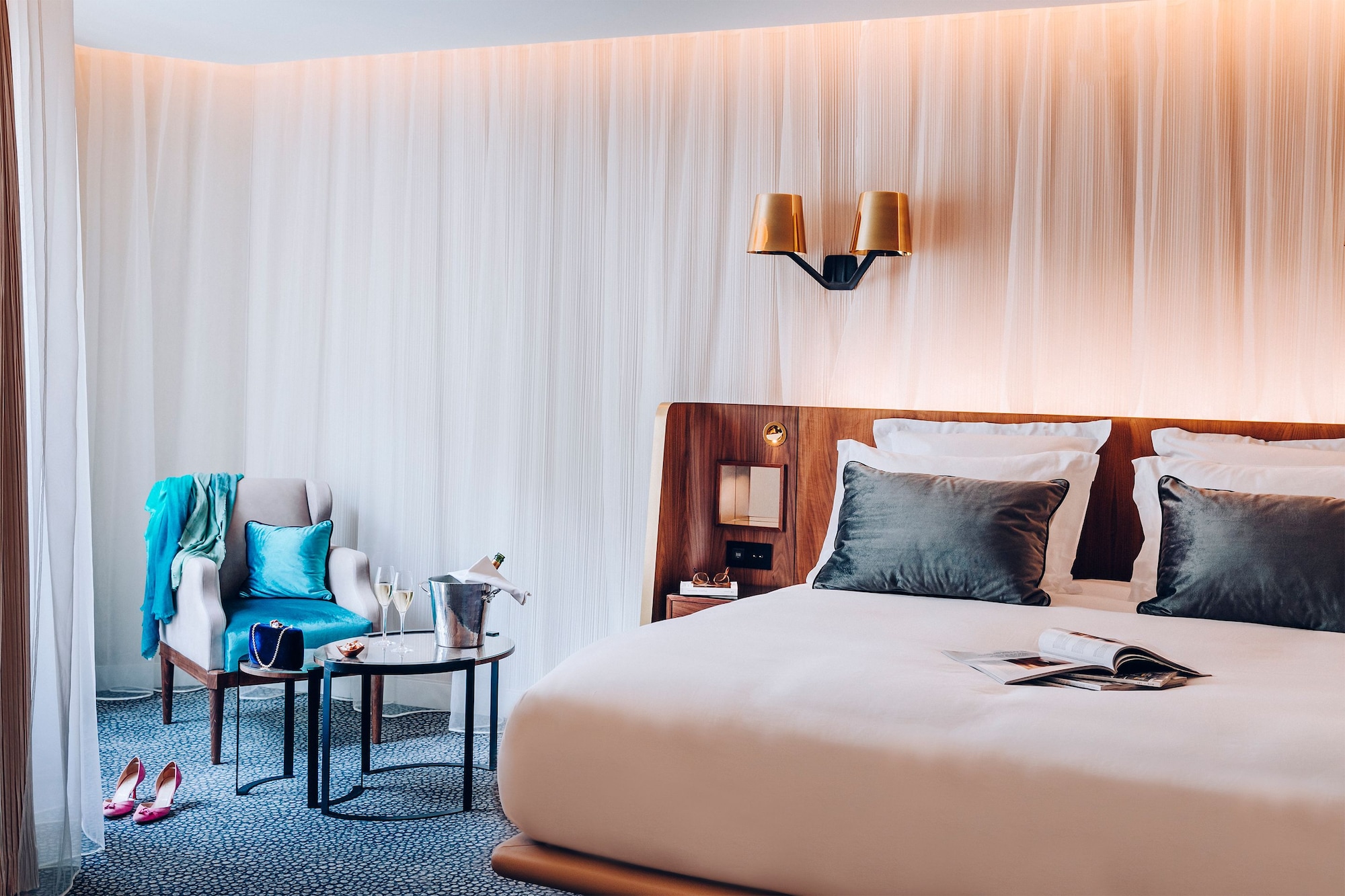 EXECUTIVE, DOUBLE BED