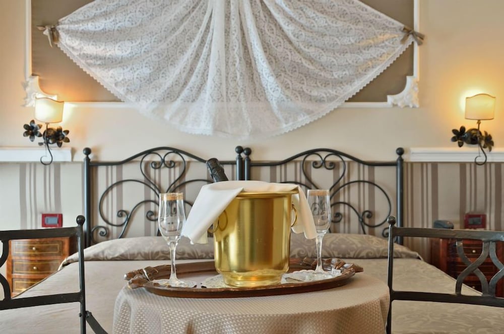 Residenza Antica Roma Hotel photo2