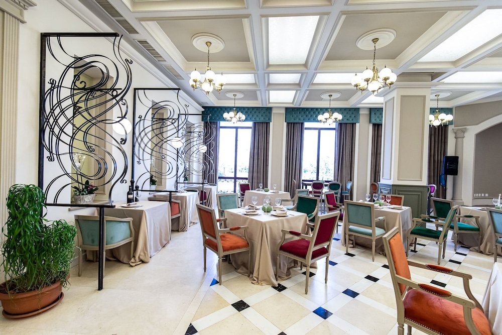 GRAND HOTEL TRAIAN 20/34