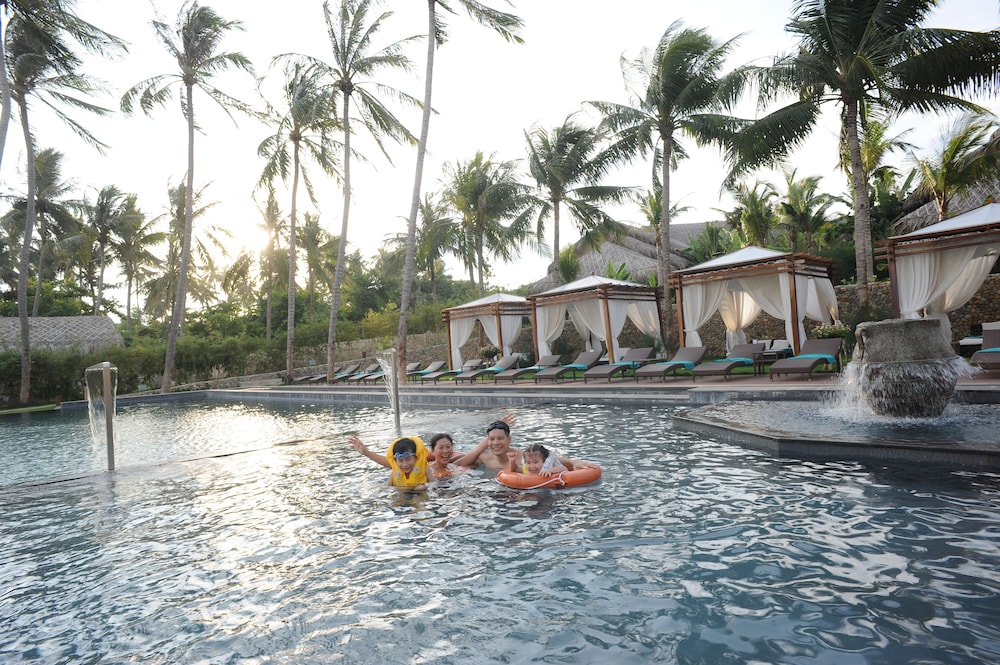 Aroma Beach Resort & Spa 20/50