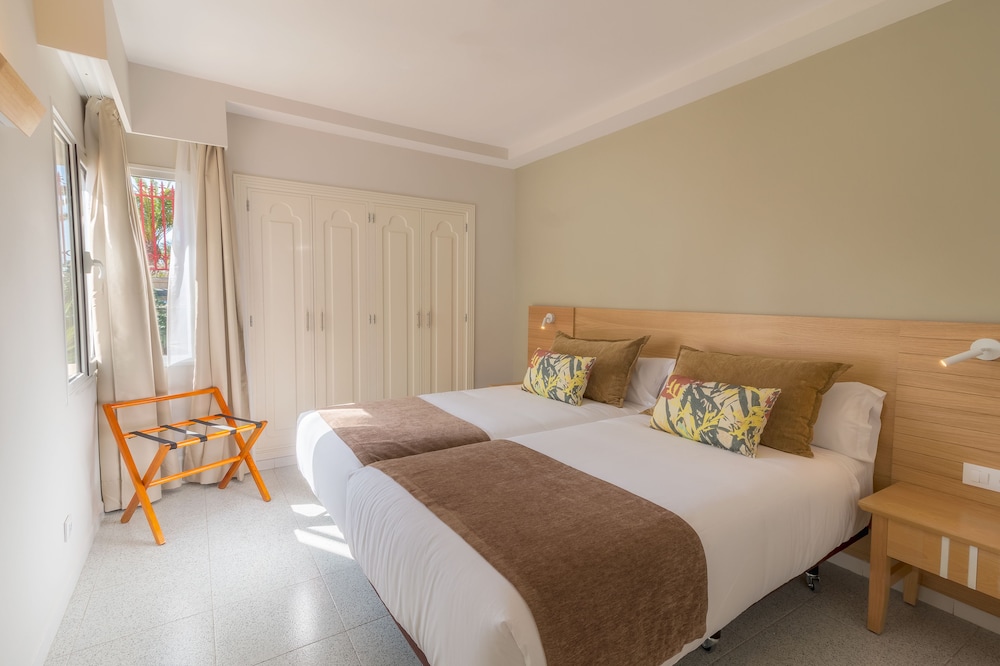 Hotel LIVVO Koala Garden 20/66