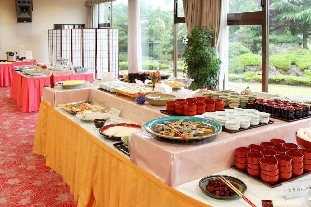 AKITA ONSEN SATOMI 24/33
