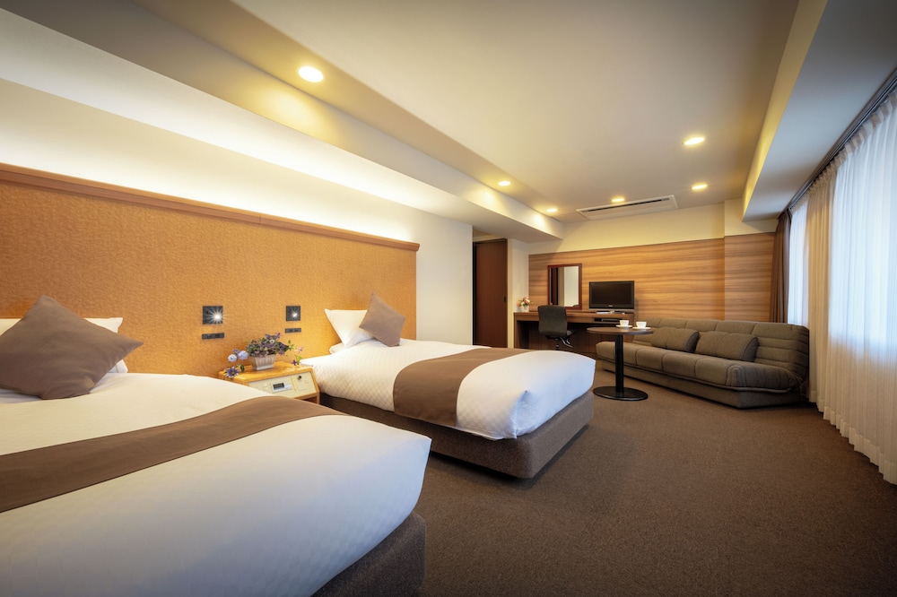 DELUXE, TWIN BEDS