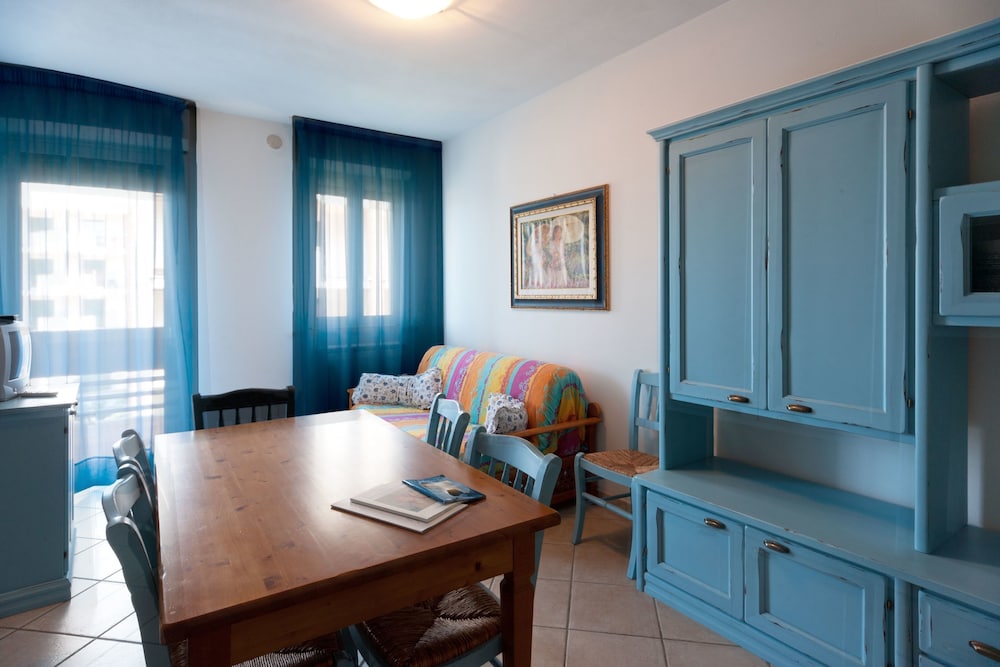 Le Residenze Di Santa Costanza 41/58