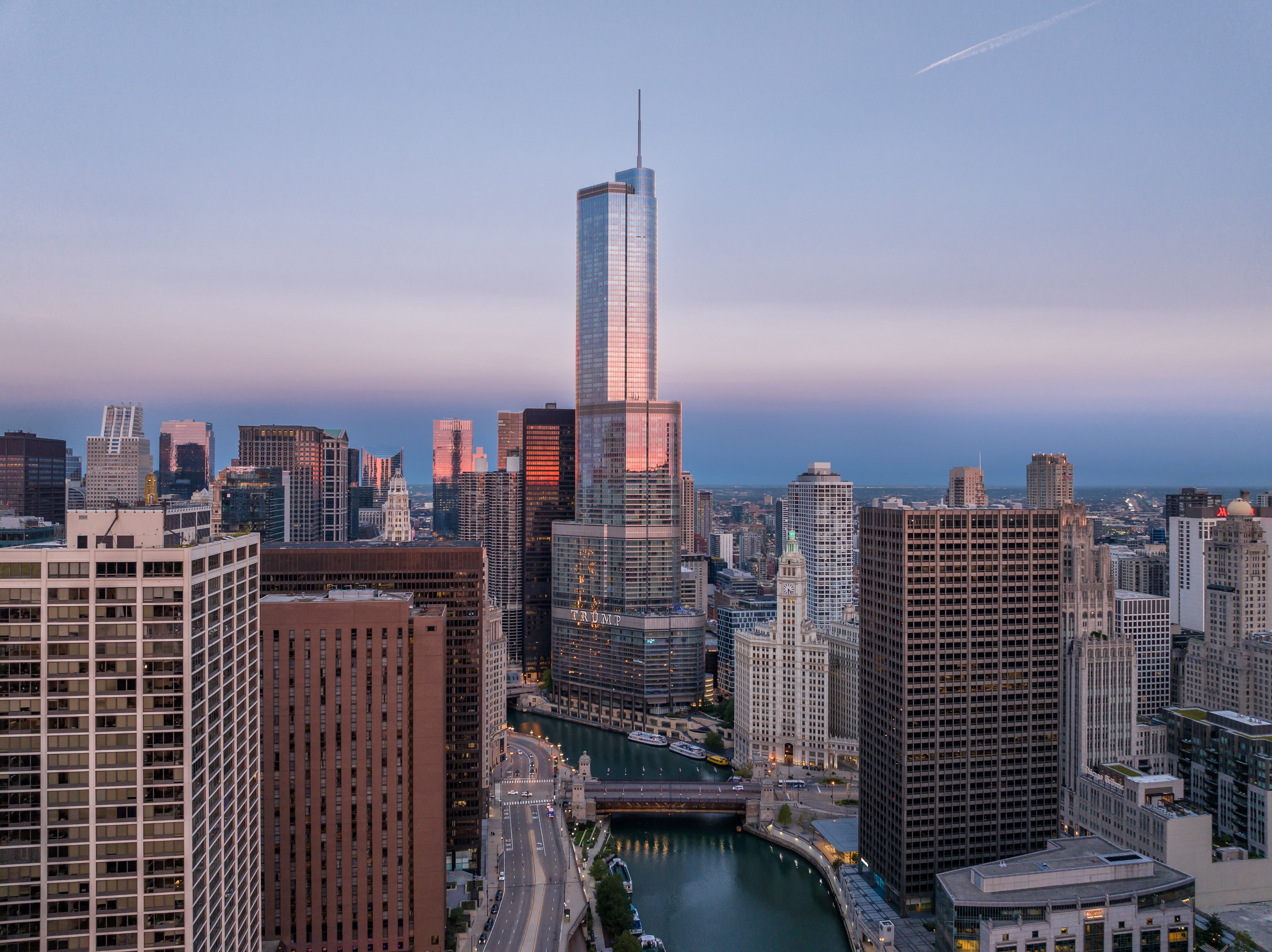 Trump International Hotel & Tower Chicago 81/84