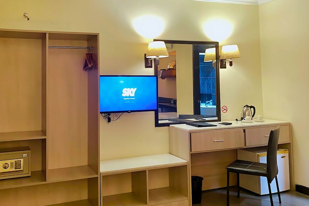 The Orchard Cebu Hotel & Suites 46/54
