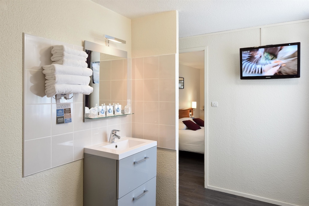 Hotel Kyriad Saint Etienne Centre 23/70