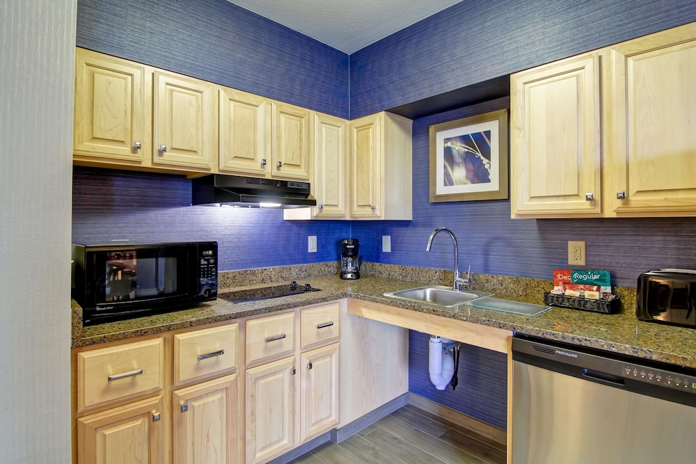 Homewood Suites By Hilton Stratford 9/51