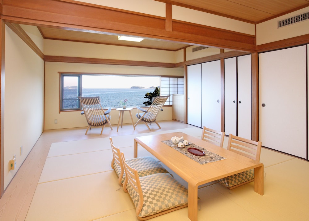 Awaji International Hotel The Sunplaza 10/50