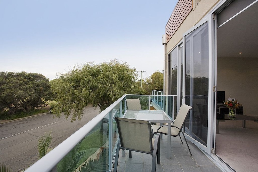 7 Bell Street Apartments 28/50
