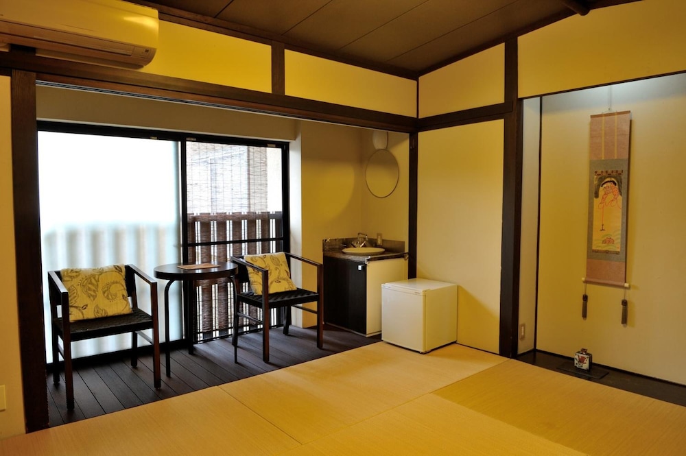 Yadoya Nishijinso 13/64