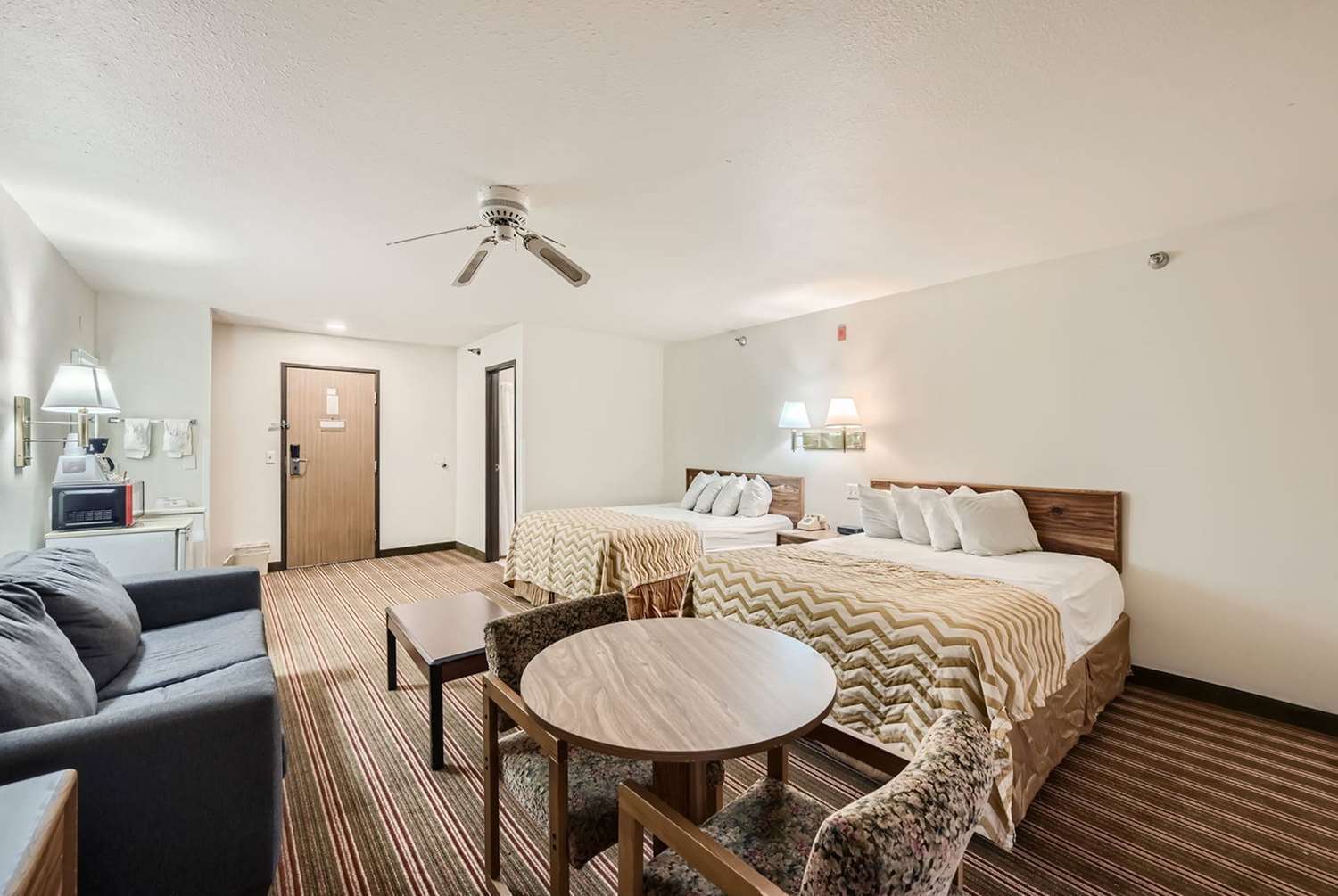 Travelodge By Wyndham Longmont 21/35