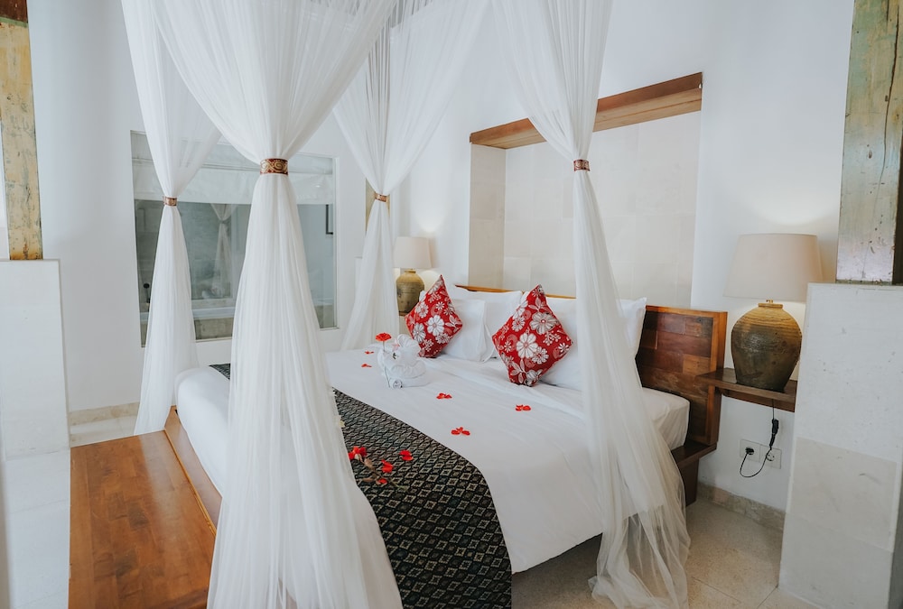 1 BEDROOM, VILLA, PRIVATE POOL
