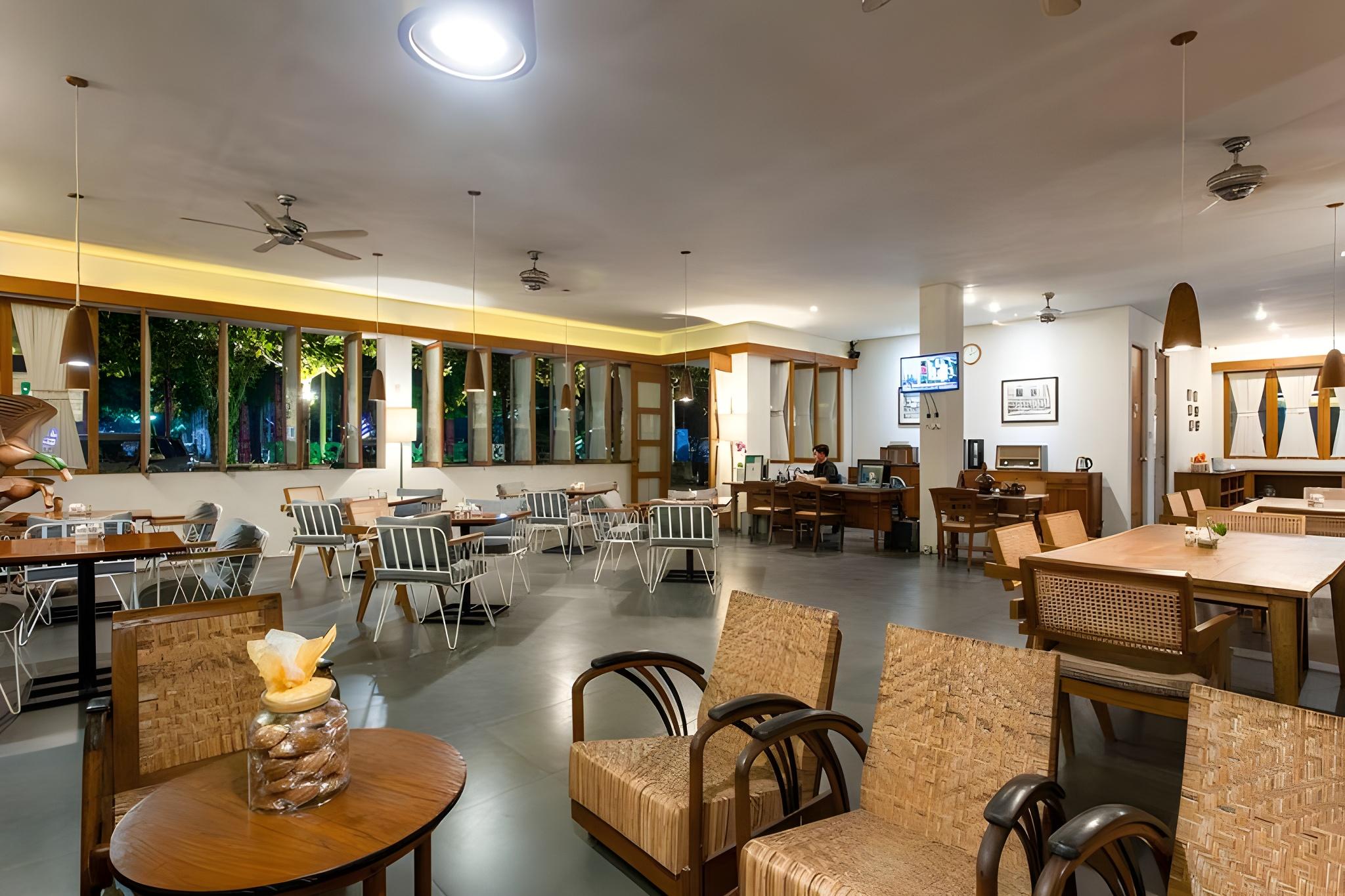 Hotel Blambangan 29/46