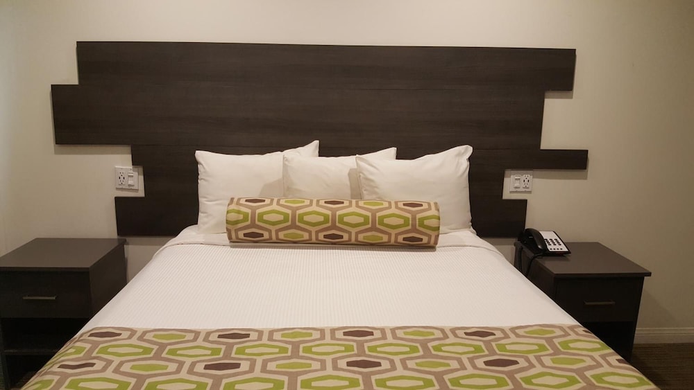 Jewel City Inn 21/30