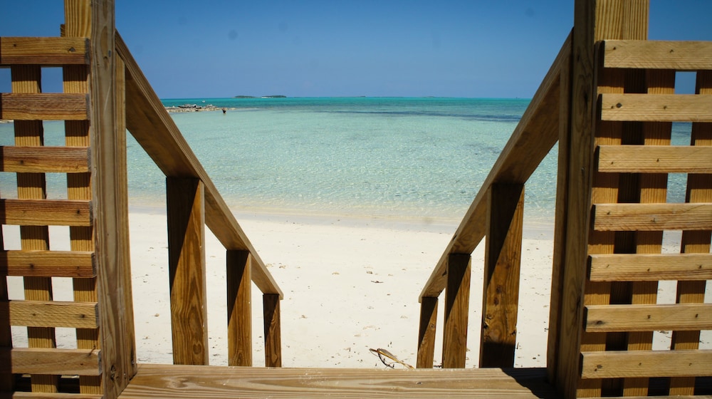 Small Hope Bay Lodge All Inclusive 51/53