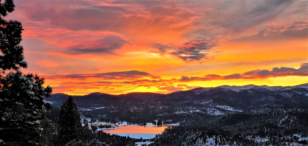 High Sierra Condominiums 54/67