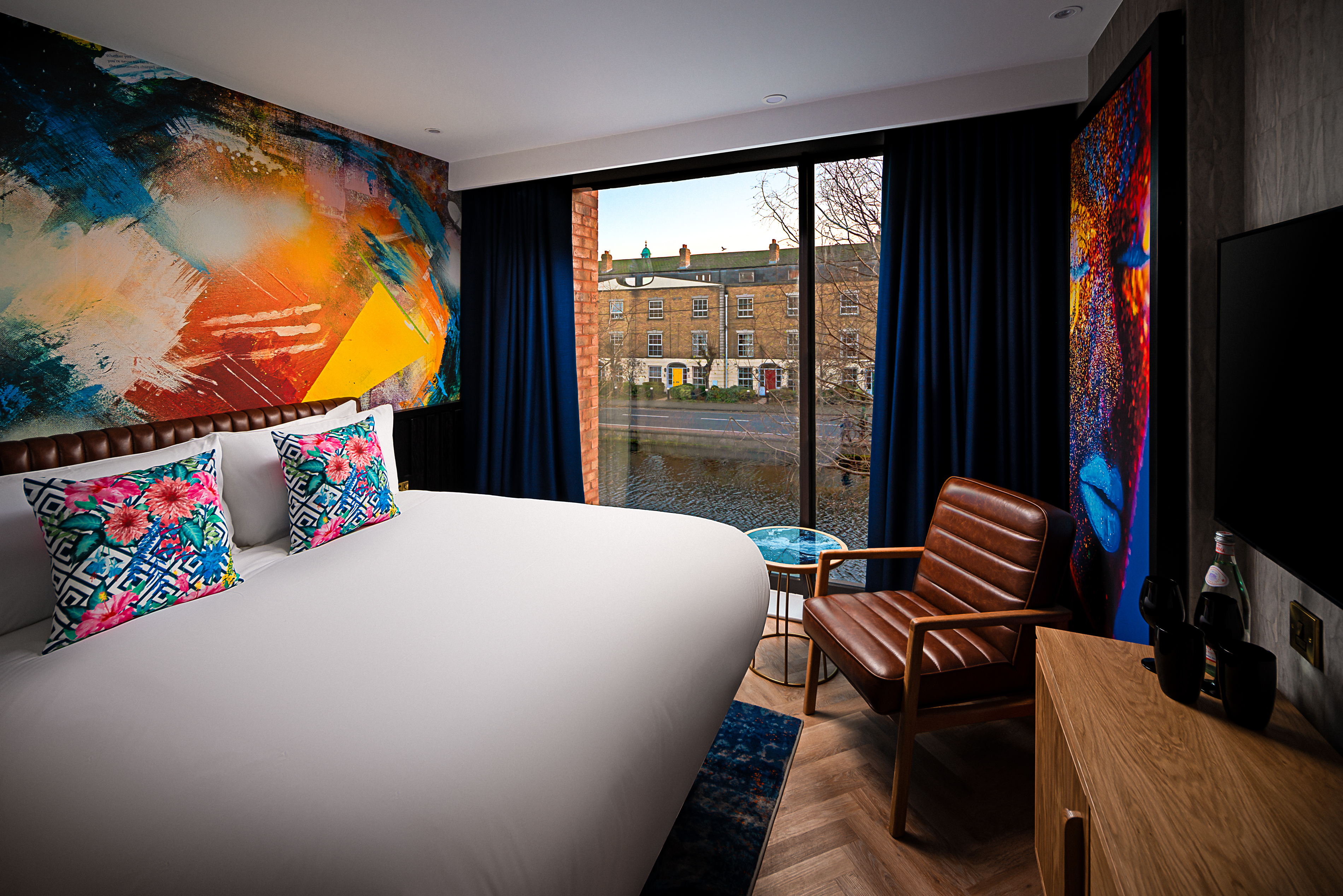 SUPERIOR, KING BED, WITH VIEW