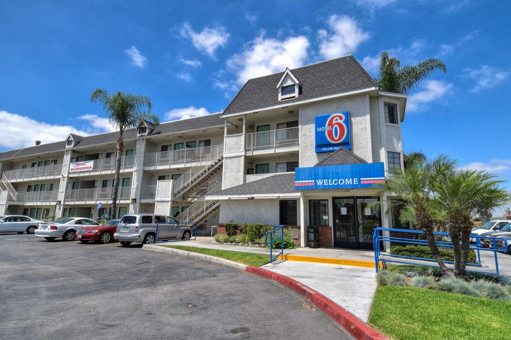 Beach Side Inn Anaheim 19/24
