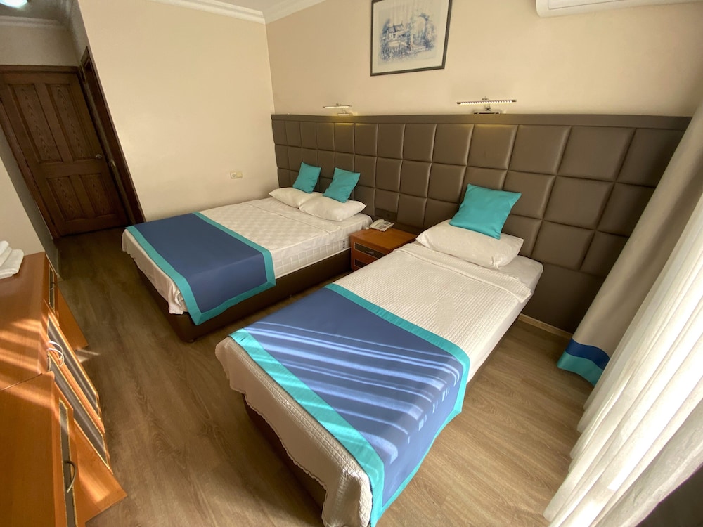 Prima Hotel 21/70