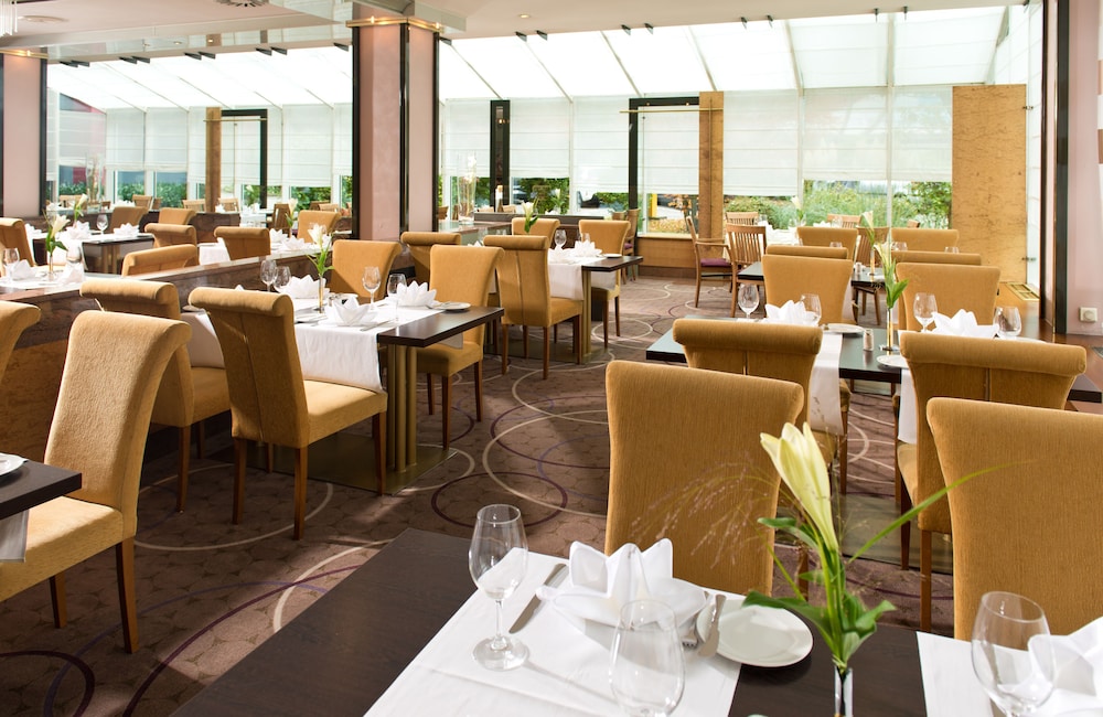 LEONARDO HOTEL KOLN BONN AIRPORT 41/57