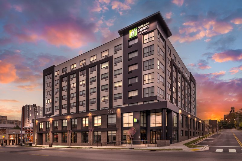 Holiday Inn Express & Suites Nashville West End - Univ Area, an IHG Hotel 1/42