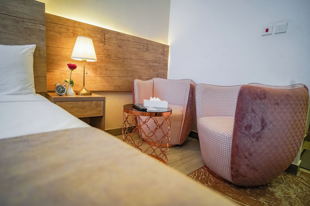 فندق إعمار ليجند(Emaar Legend Hotel) 14/23