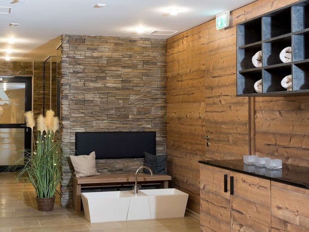 Landhotel Zum Adler 11/50