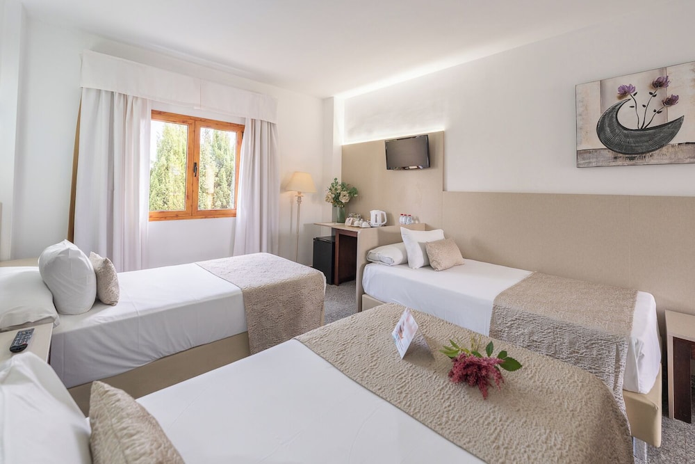 غرفة ثلاثية بثلاثة أسرّة، Hotel Plaza del Castillo 3/6