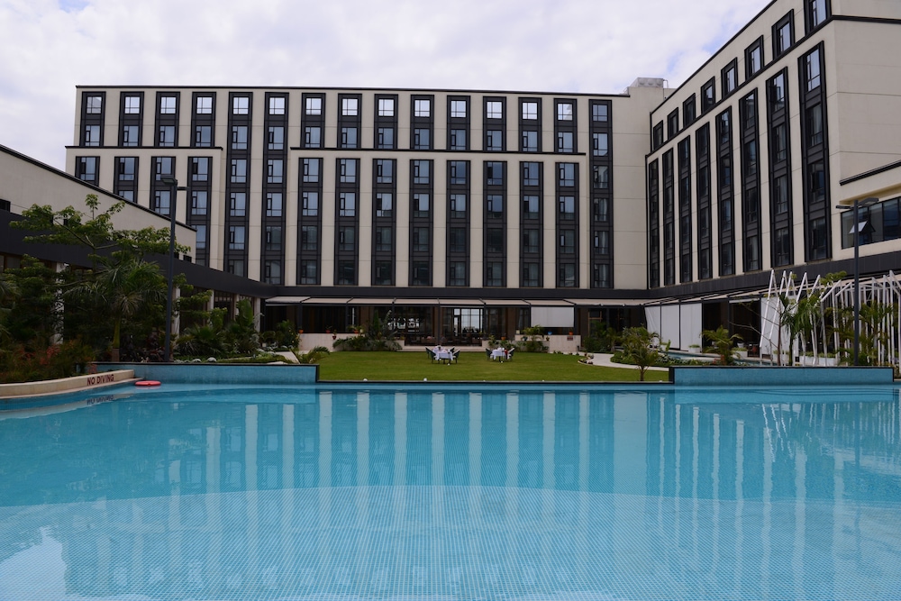 ARGYLE GRAND HOTEL 67/70