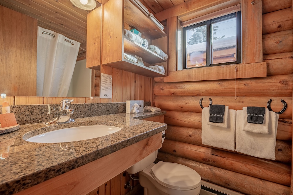 Cowboy Village Resort 67/69