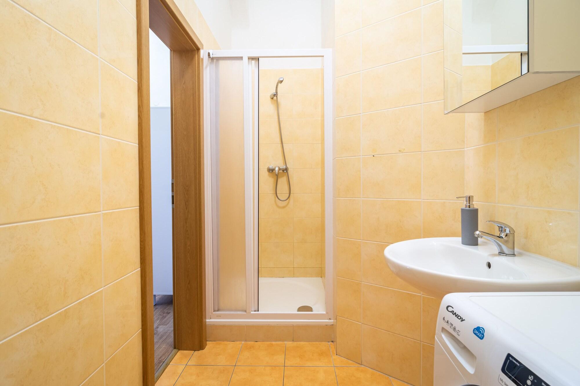Studio, Multiple Beds, City View, Kitchenette