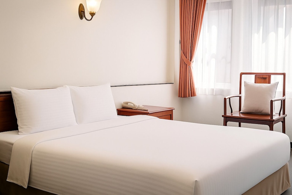 East Coast Hotel 20/71