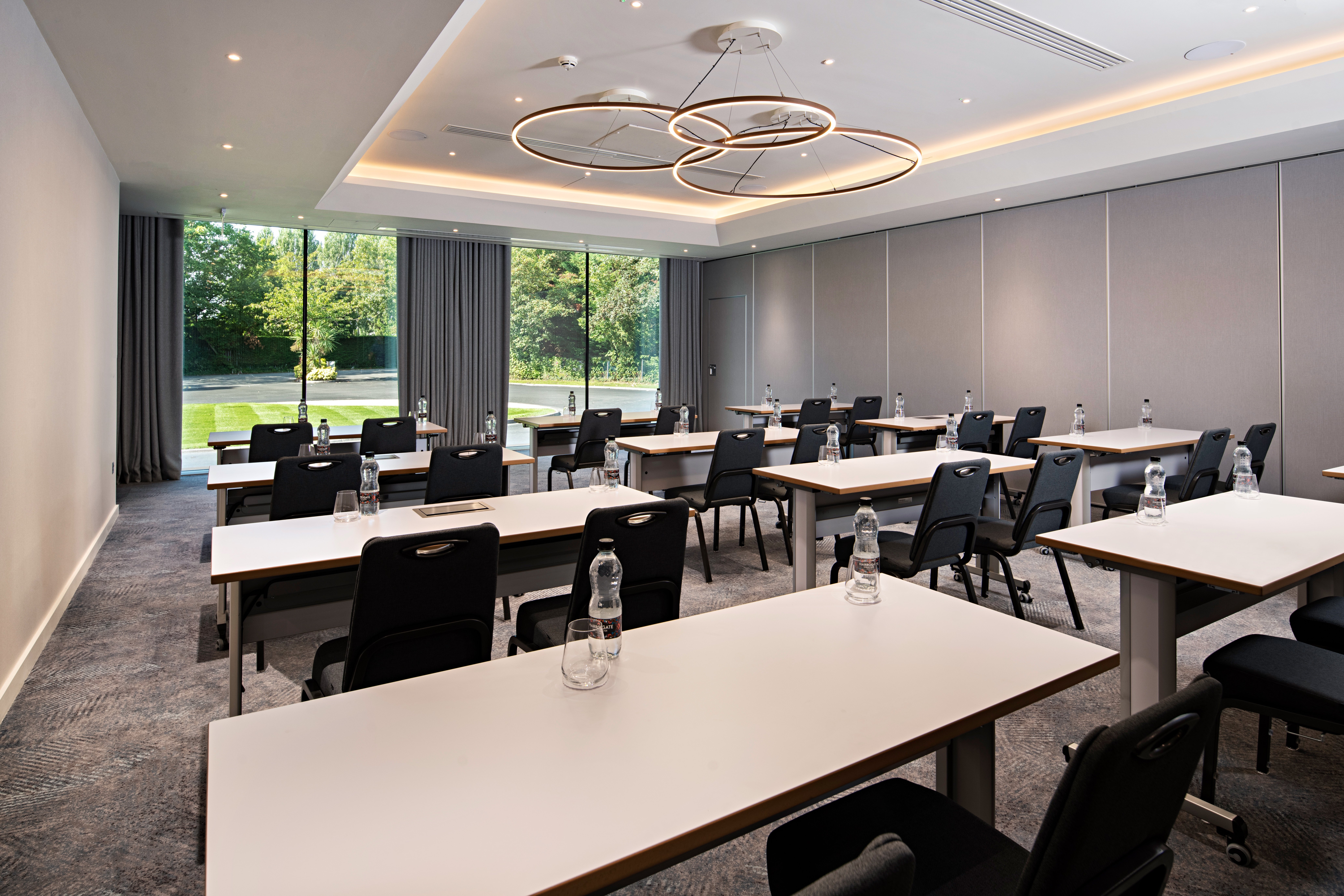 Holiday Inn London Shepperton 40/43