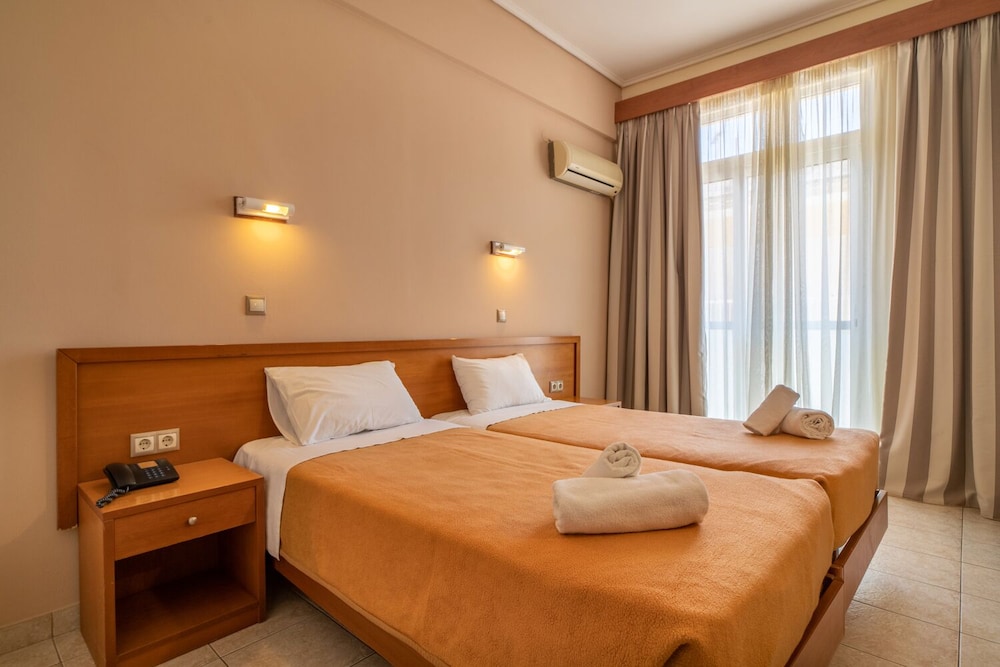 Economy, Triple, 3 Beds