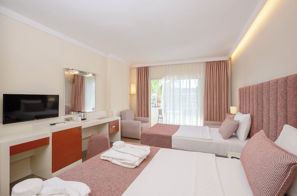 My Home Resort Hotel 15/50
