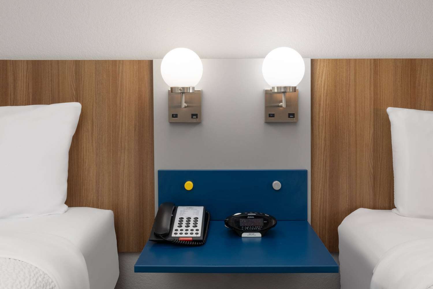 Microtel Inn and Suites By Wyndham Buda 23/40